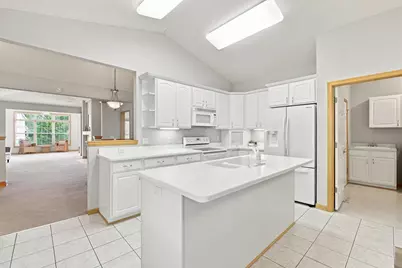 14433 Freesia Way, Apple Valley, MN 55124 - Photo 6