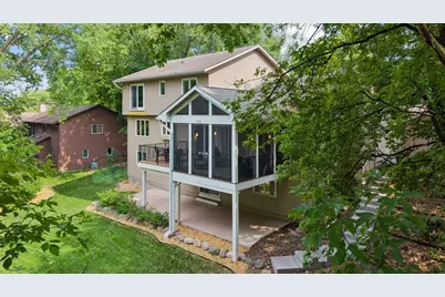 15385 Morraine Way, Eden Prairie, MN 55347 - Photo 6