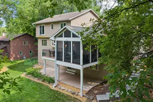 15385 Morraine Way, Eden Prairie, MN 55347 - Photo 6