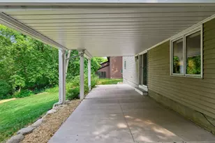 15385 Morraine Way, Eden Prairie, MN 55347 - Photo 44