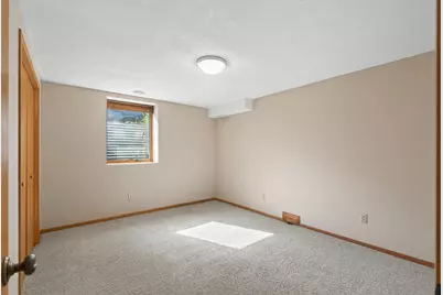 6917 39th Avenue N, Crystal, MN 55427 - Photo 18