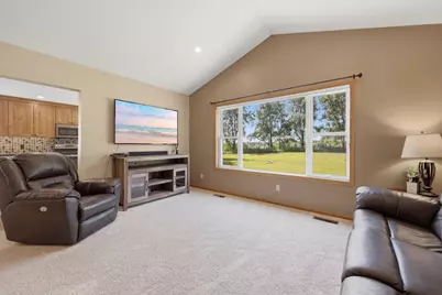 1595 57th Avenue NW, Willmar, MN 56201 - Photo 6
