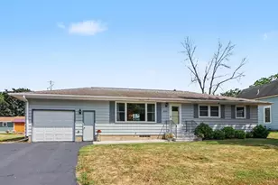525 21st St, Red Wing, MN 55066 - Photo 1