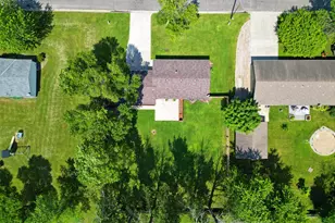 916 Birch Ave W, Hector, MN 55342 - Photo 2