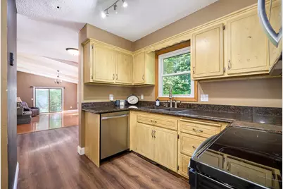 17160 Sunrise Avenue SW, Prior Lake, MN 55372 - Photo 8