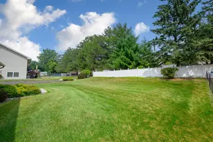 305 Tischler Ave SE, Faribault, MN 55021 - Photo 10
