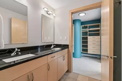 215 10th Avenue S #637, Minneapolis, MN 55415 - Photo 22