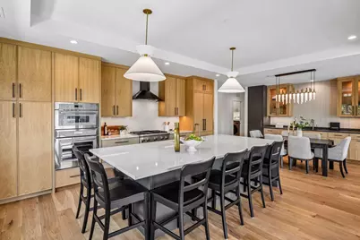 150 Broadway Avenue S #2B, Wayzata, MN 55391 - Photo 6