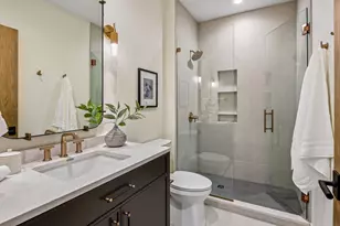 150 Broadway Ave S, Wayzata, MN 55391 - Photo 22