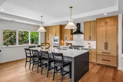 150 Broadway Avenue S #2B, Wayzata, MN 55391 - Photo 4