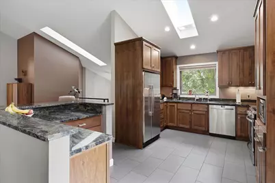 15809 Nursery Drive, Minnetonka, MN 55345 - Photo 8