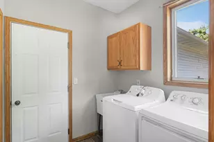 3006 Frank St, Maplewood, MN 55109 - Photo 30