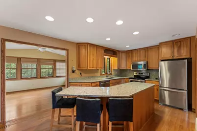 1096 Rome Court, Apple Valley, MN 55124 - Photo 6