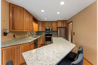 1096 Rome Court, Apple Valley, MN 55124 - Photo 8