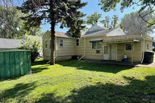 1215 Douglas Ave, Worthington, MN 56187 - Photo 18