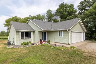 4334 Cooper Ave S, Saint Cloud, MN 56301 - Photo 1