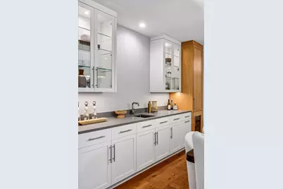 150 Broadway Avenue S #2A, Wayzata, MN 55391 - Photo 6