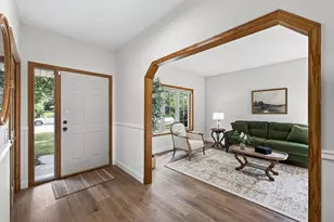 10225 208th St W, Lakeville, MN 55044 - Photo 6