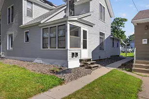 215 6th St NW, Rochester, MN 55901 - Photo 2