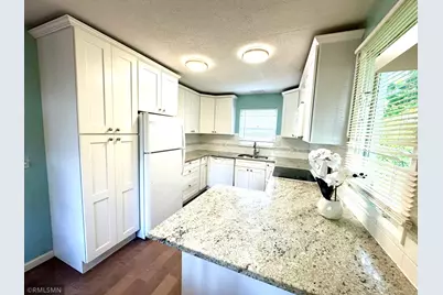 5011 Vera Cruz Avenue N, Crystal, MN 55429 - Photo 10