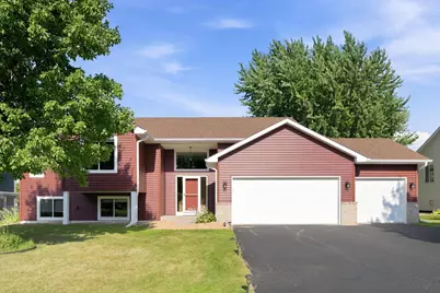 805 Daniel Drive, Belle Plaine, MN 56011 - Photo 2