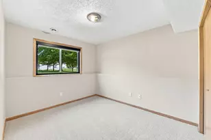 805 Daniel Dr, Belle Plaine, MN 56011 - Photo 26