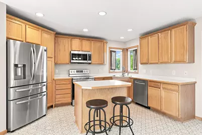 805 Daniel Drive, Belle Plaine, MN 56011 - Photo 8