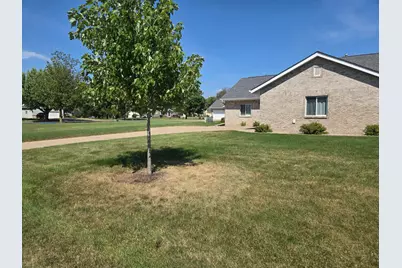 111 S West Street, Belle Plaine, MN 56011 - Photo 6