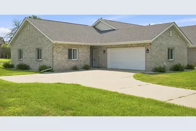 111 S West Street, Belle Plaine, MN 56011 - Photo 1