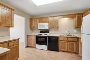 111 S West St, Belle Plaine, MN 56011 - Photo 14