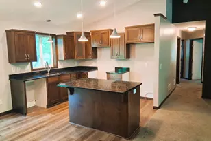 1930 Prospect Dr NE, Saint Cloud, MN 56304 - Photo 4