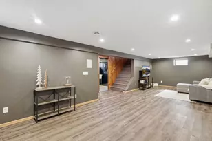 2258 W 105th St, Bloomington, MN 55431 - Photo 24