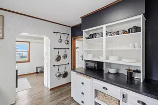 2258 W 105th St, Bloomington, MN 55431 - Photo 8