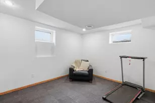 2258 W 105th St, Bloomington, MN 55431 - Photo 26