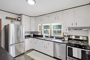 2258 W 105th St, Bloomington, MN 55431 - Photo 10
