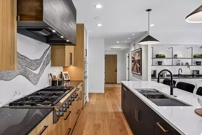 150 Broadway Avenue S #3C, Wayzata, MN 55391 - Photo 6