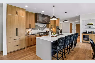 150 Broadway Avenue S #3C, Wayzata, MN 55391 - Photo 2