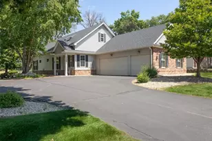 10562 Mississippi Cir N, Brooklyn Park, MN 55443 - Photo 2