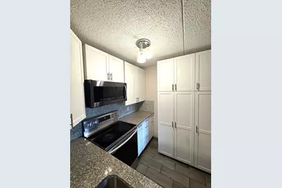 10511 Cedar Lake Road #503, Hopkins, MN 55305 - Photo 6