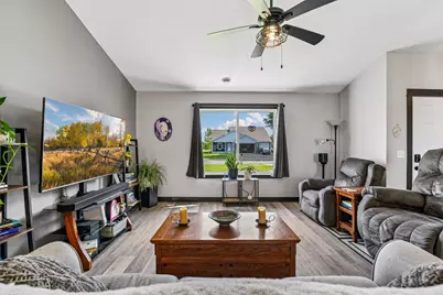 345 6th Street E, Green Isle, MN 55338 - Photo 4