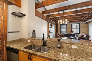 406 Wacouta St, Saint Paul, MN 55101 - Photo 10