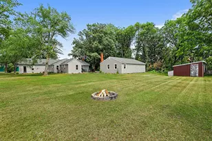 245 W Centre St, Royalton, MN 56373 - Photo 32