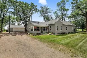 245 W Centre St, Royalton, MN 56373 - Photo 1
