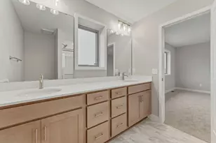 17994 Hidden Creek Trl, Lakeville, MN 55044 - Photo 30