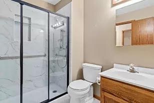 1314 Deercliff Ln, Eagan, MN 55123 - Photo 12