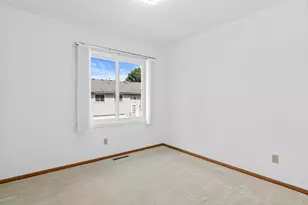 1314 Deercliff Ln, Eagan, MN 55123 - Photo 12