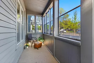 513 Van Buren Ave, Saint Paul, MN 55103 - Photo 2