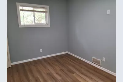 5637 Emerson Avenue N, Brooklyn Center, MN 55430 - Photo 22