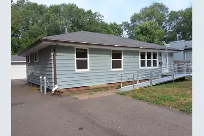 5637 Emerson Avenue N, Brooklyn Center, MN 55430 - Photo 2