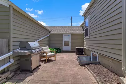 949 7th Avenue SW, Faribault, MN 55021 - Photo 22